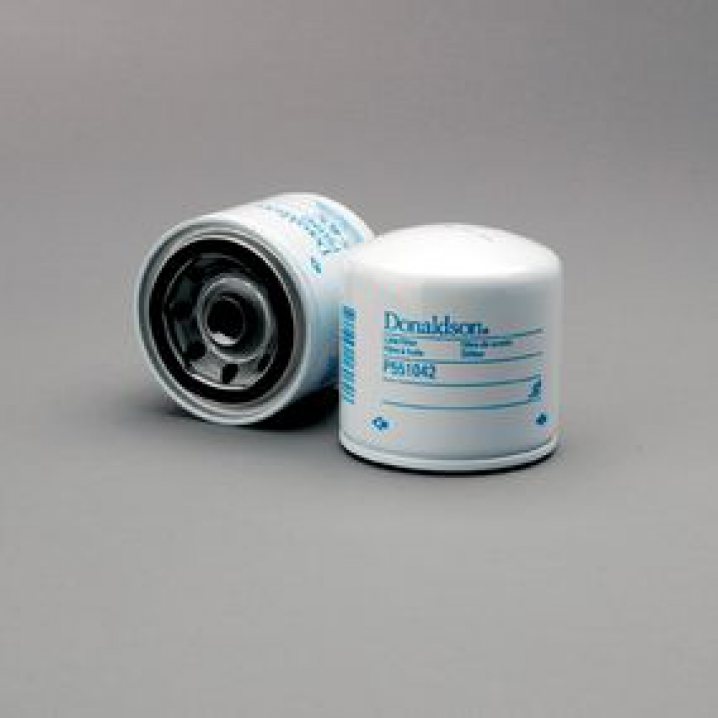 P551042 oil filter (spin-on)