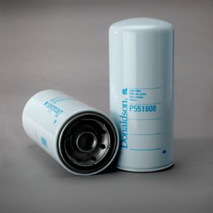 P551808 oil filter