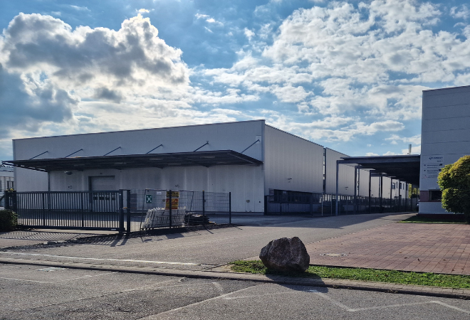Neue Lagerhalle