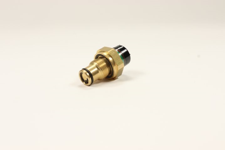 V08 differential pressure indicator