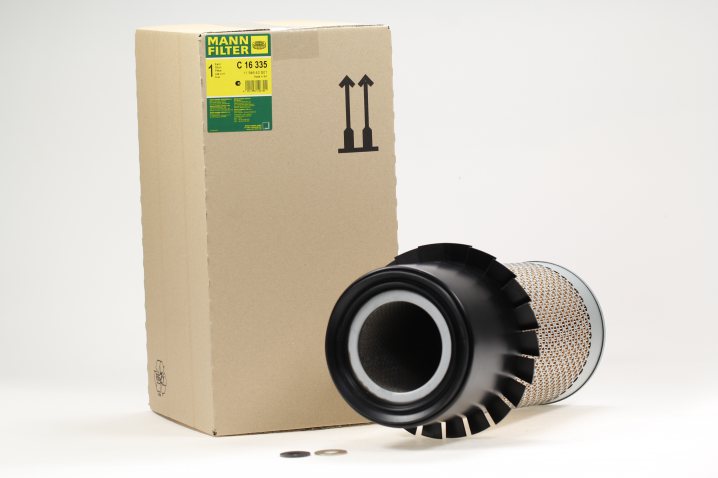 C 16 335 air filter element