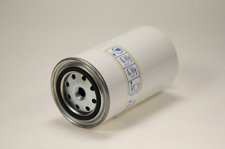 ZP3070F fuel filter spin-on