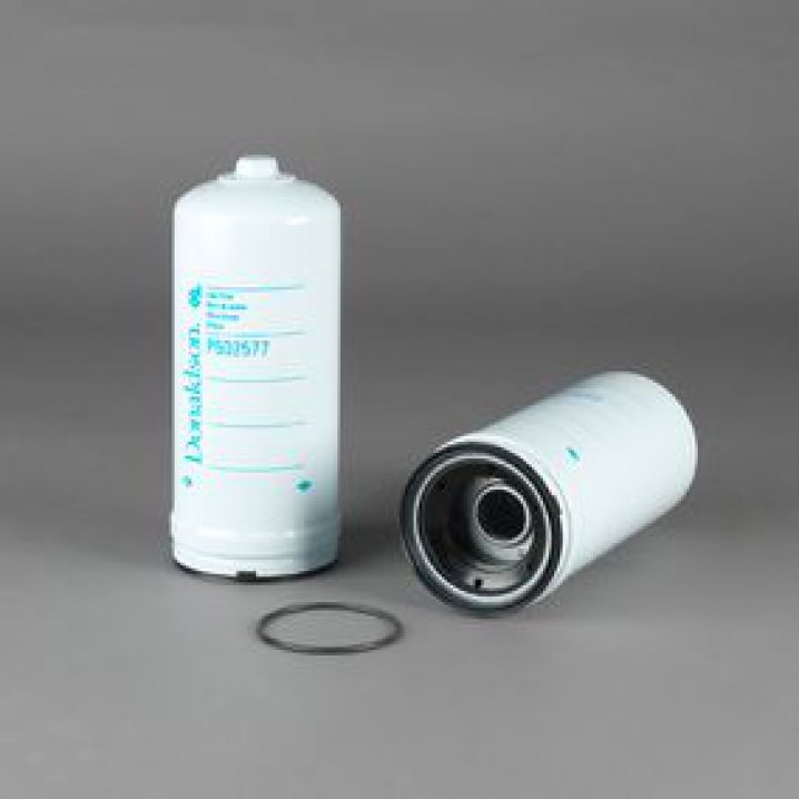 P502577 oil filter (spin-on)