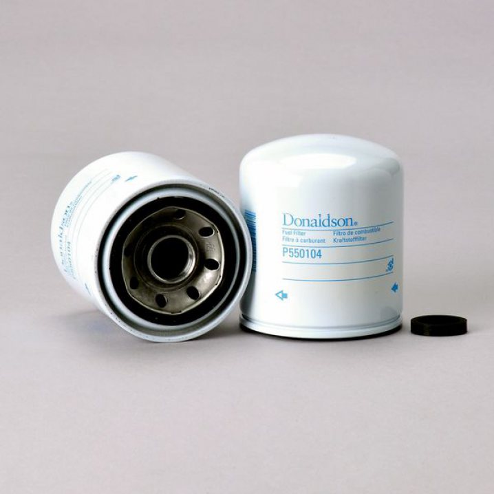 P550104 fuel filter (spin-on)