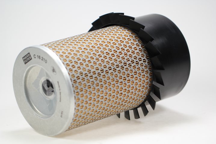 C 16 210 air filter element