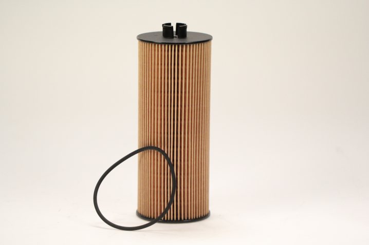 MLE1637 oil filter element (metal-free)