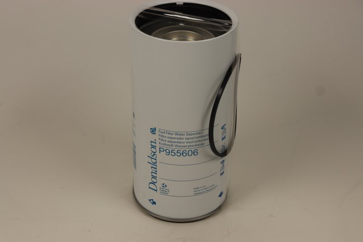P955606 fuel filter