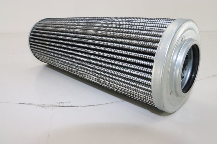 ML1556MG oil filter (hydraulic)