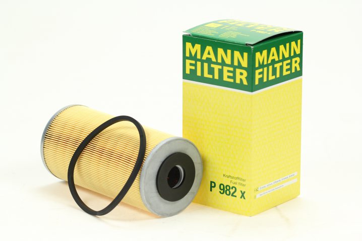 P 982 x fuel filter element