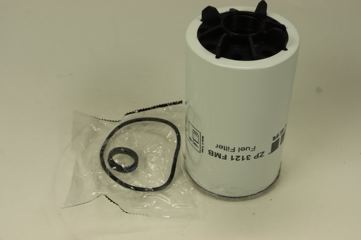 ZP3121FMB fuel filter (spin-on)