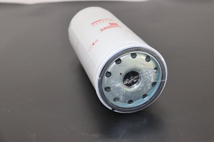 LF17513 Ölfilter SpinOn