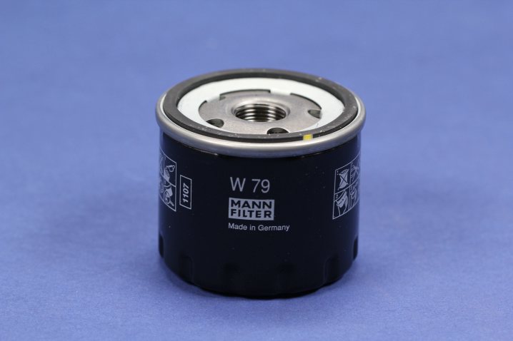 W 79 oil filter (spin-on)